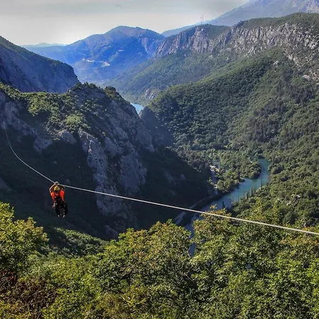 With Heated Pool, 1km From The * Omiš
